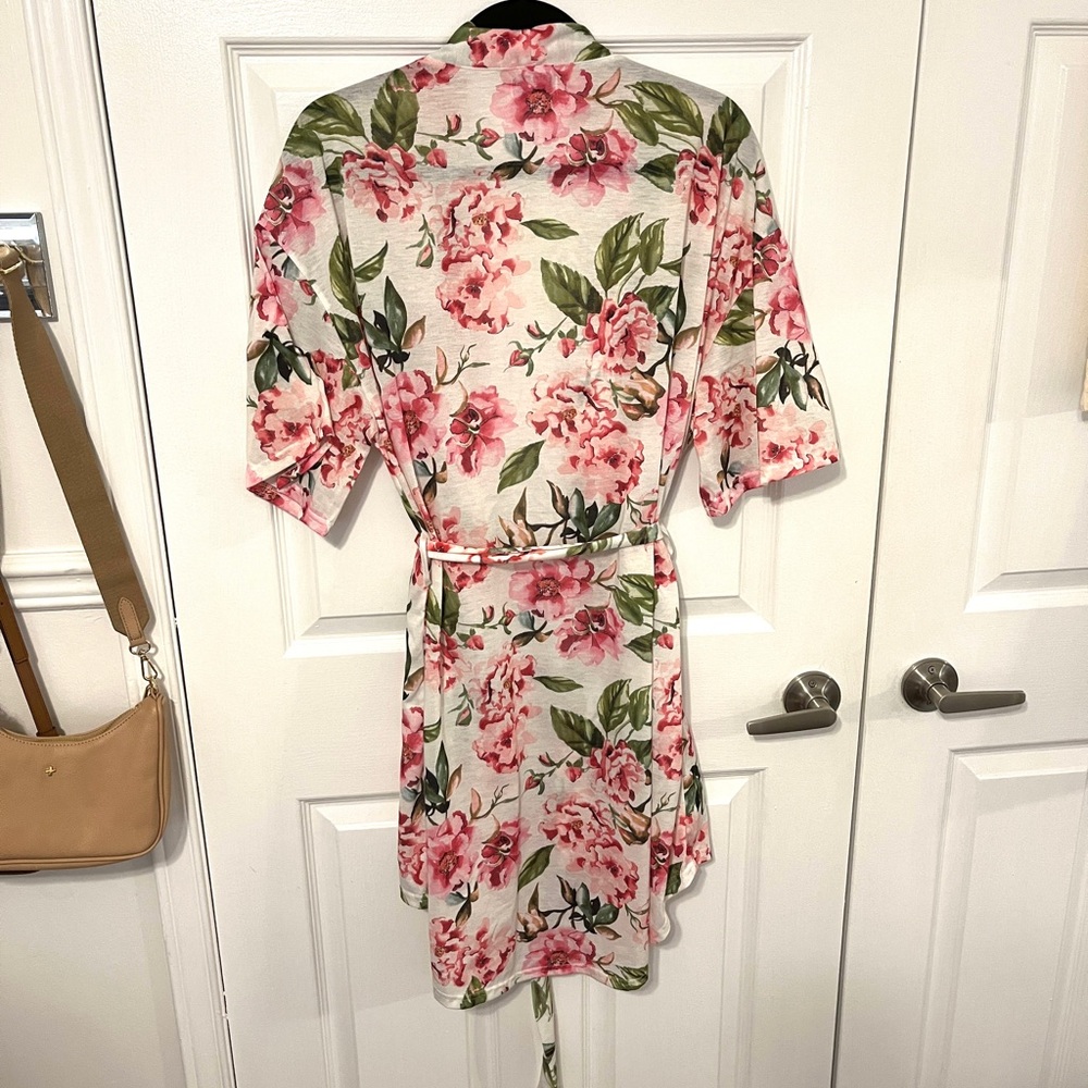 Floral Robe/ Kimono - Picture 4 of 6